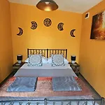 Calla Retreat Lodge *