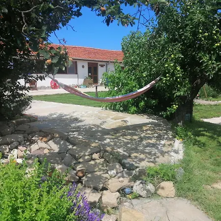 Calla Retreat Lodge Vezenkovo