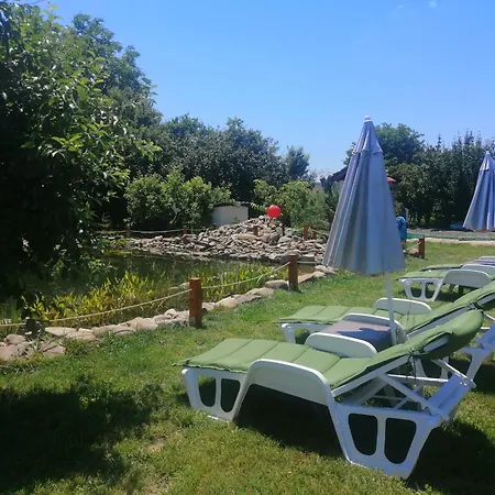 Calla Retreat Alojamento de Turismo Selvagem Vezenkovo